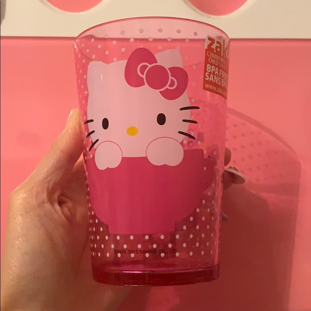 Hello Kitty Cup - Picture 2 of 3